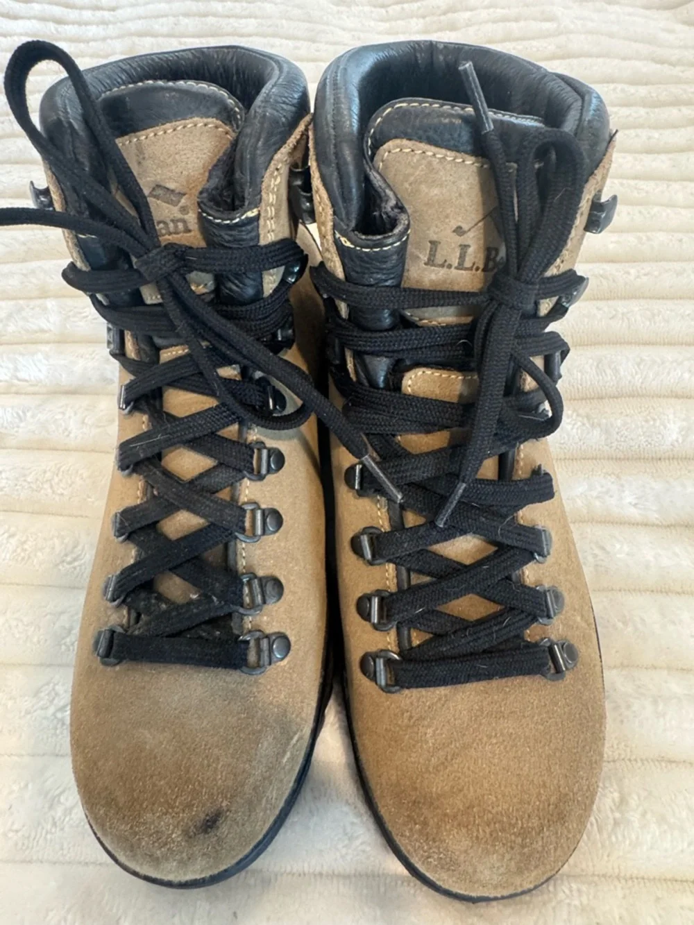 L.L. Bean Gore-Tex Hiking Boots Sueded Leather Vibram Sole M 8.5 W 10